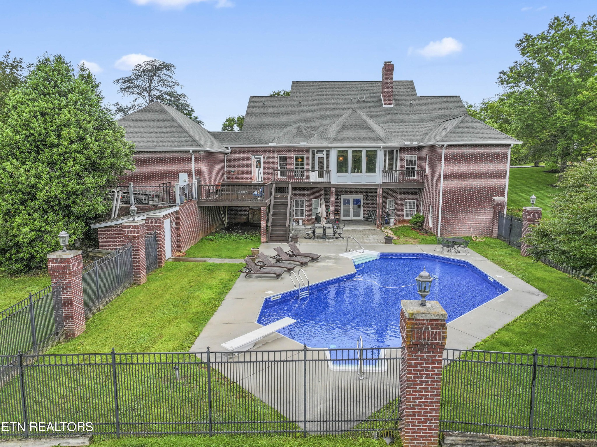 827 Knight Bridge Road Maryville, TN 37803 - Photo 38 of 53 Gallery Image 38