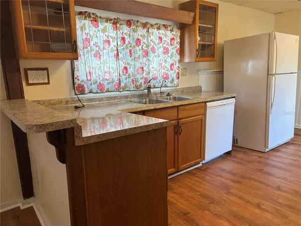 $1,800 | 128 2nd Avenue Southwest, Largo, FL 33770