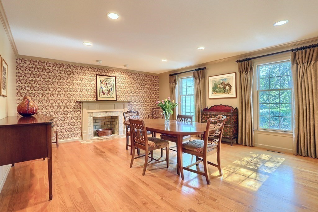 100 Ashford Road Longmeadow, MA 01106 - Photo 13 of 42