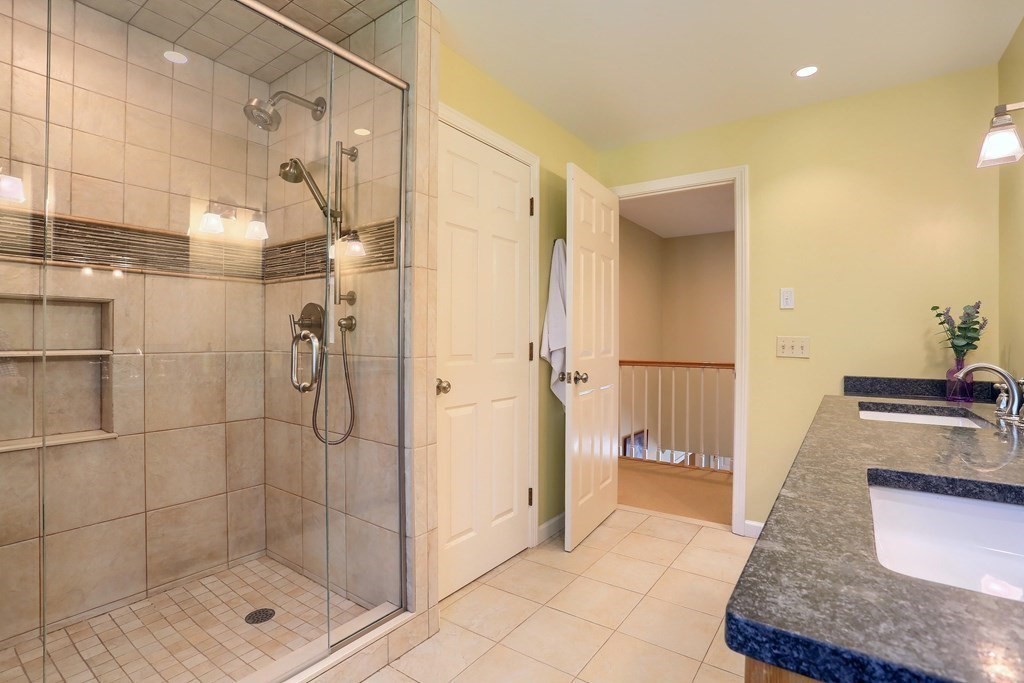 100 Ashford Road Longmeadow, MA 01106 - Photo 36 of 42