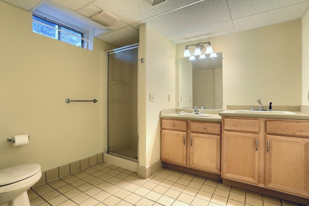 100 Ashford Road Longmeadow, MA 01106 - Photo 39 of 42