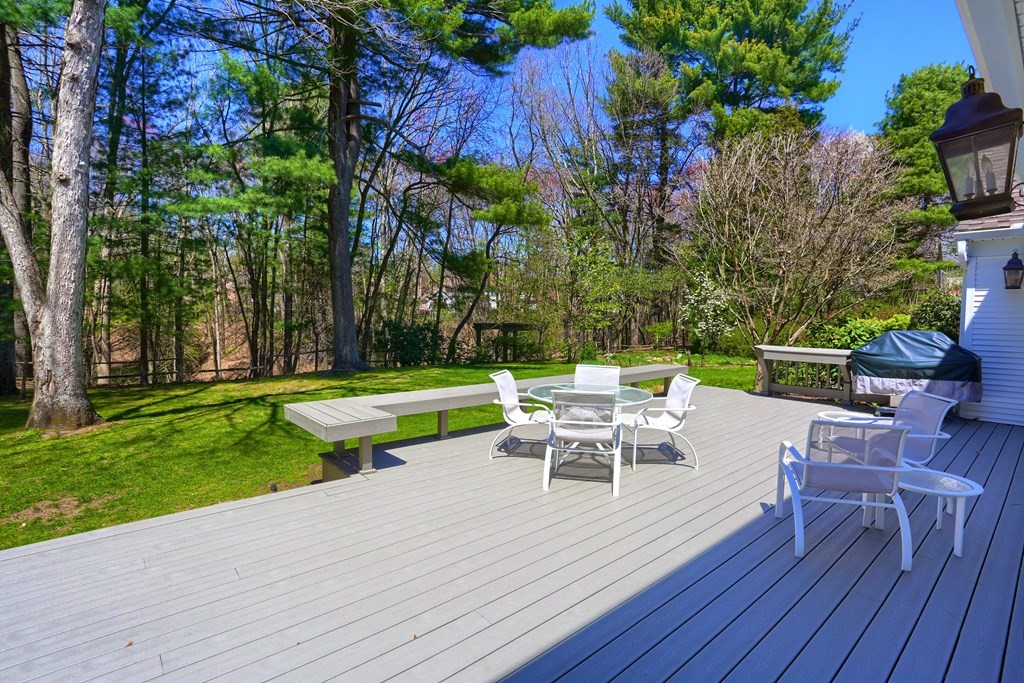 100 Ashford Road Longmeadow, MA 01106 - Photo 6 of 42