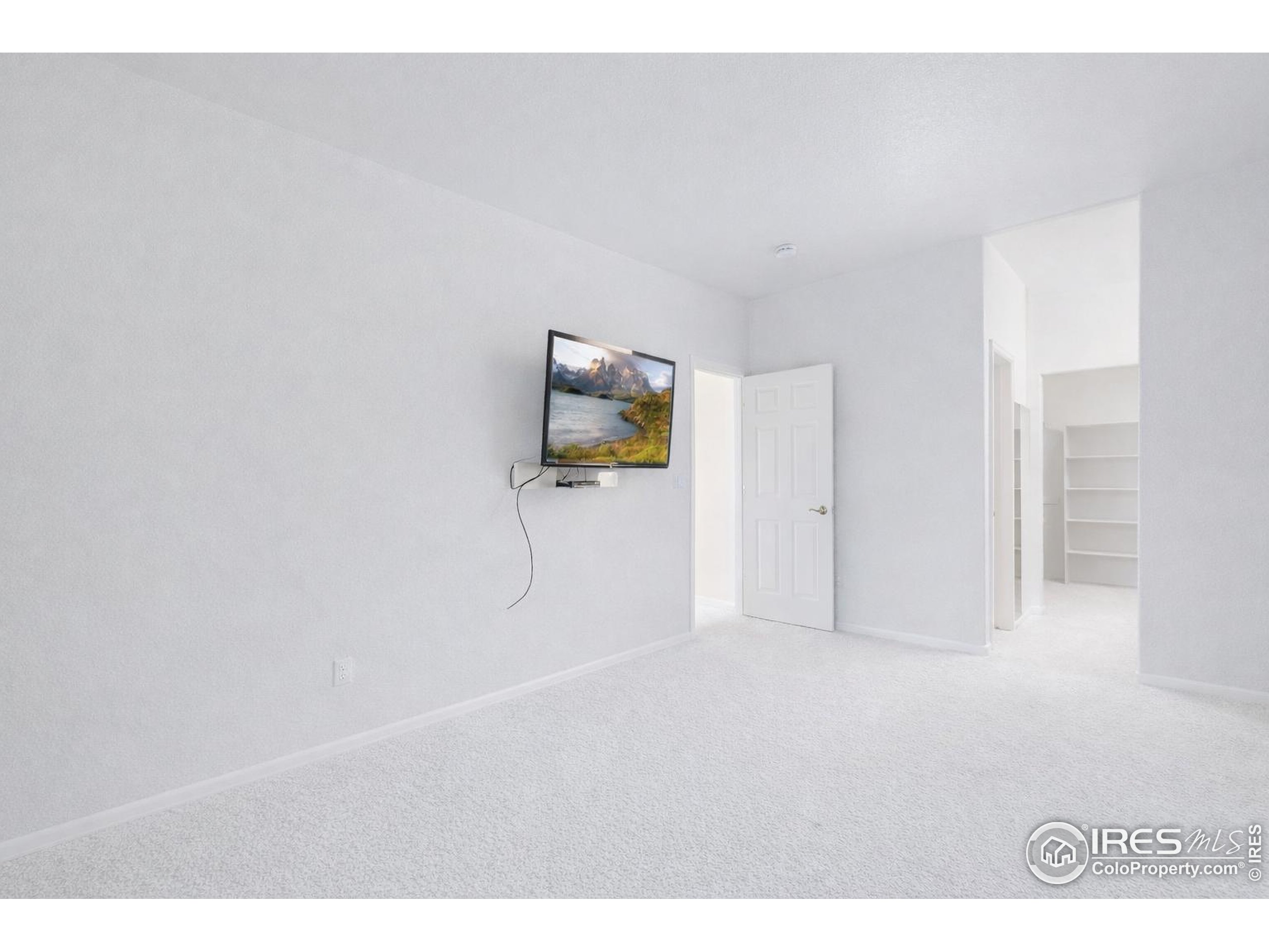 1405 South Chambers Road Aurora, CO 80017 - Photo 11 of 19