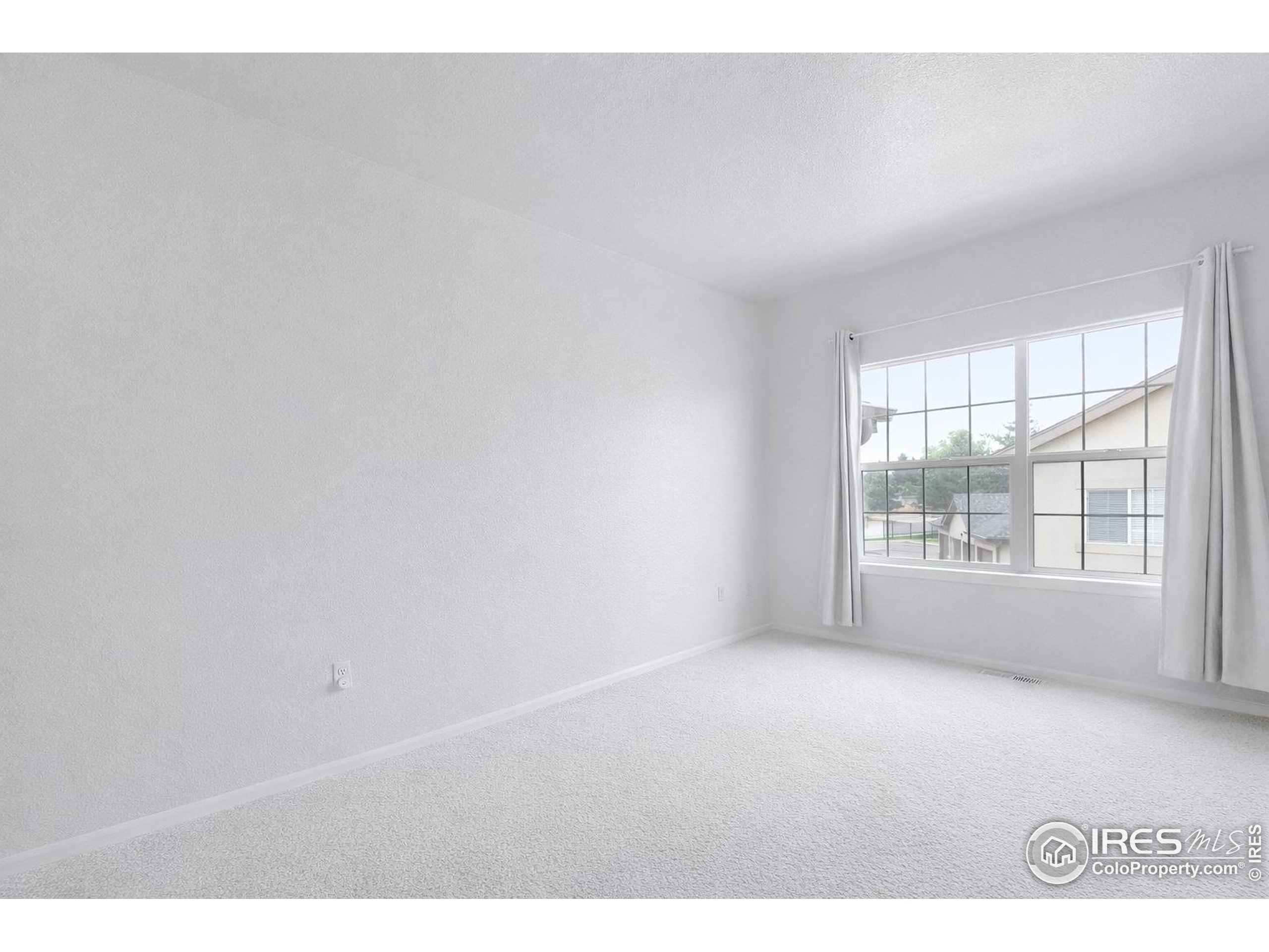 1405 South Chambers Road Aurora, CO 80017 - Photo 12 of 19