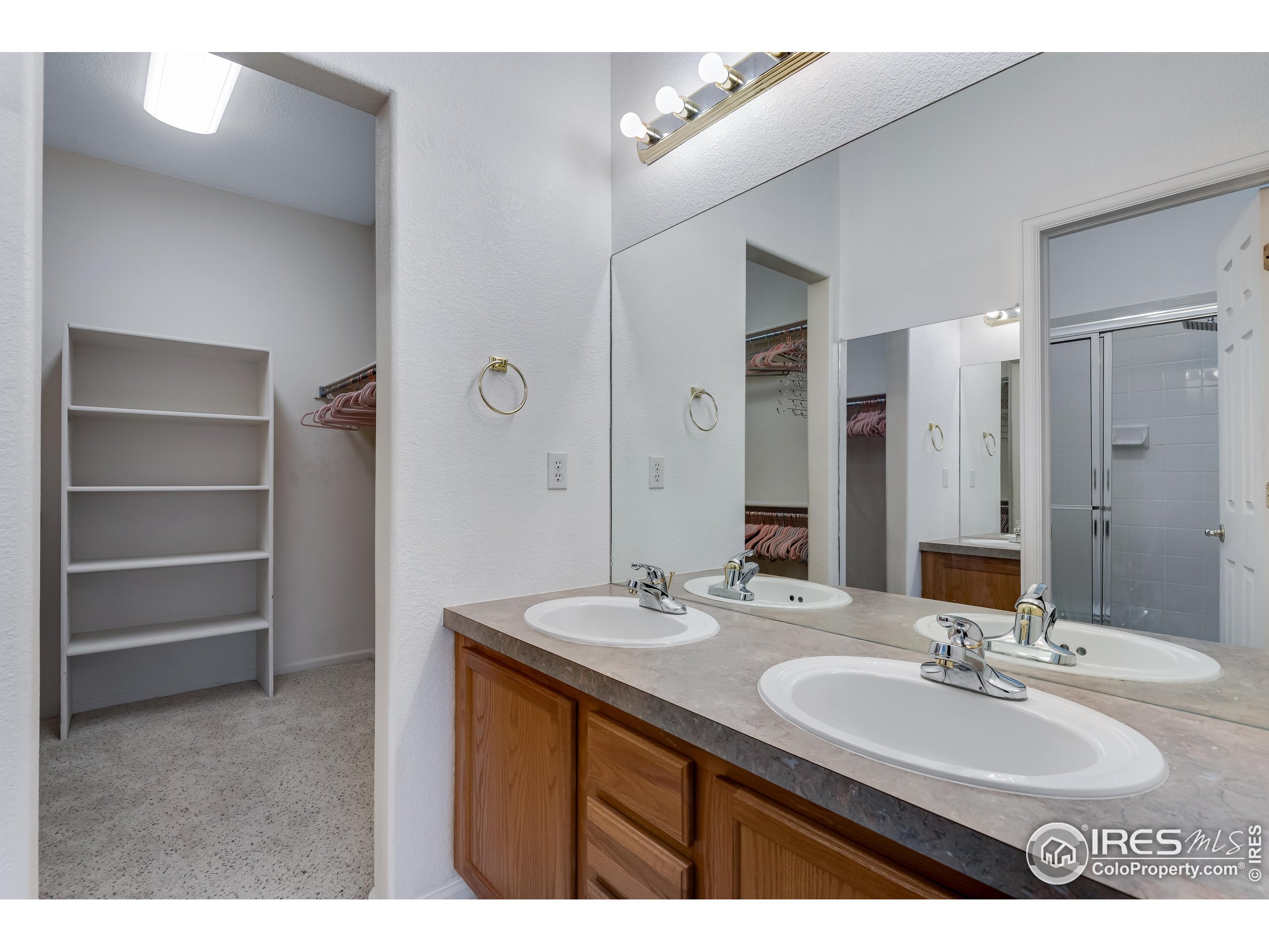 1405 South Chambers Road Aurora, CO 80017 - Photo 17 of 19