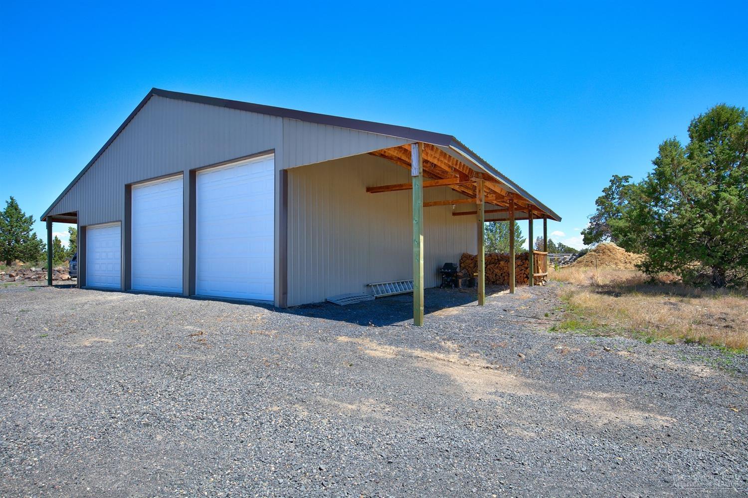 1516 Southwest Bent Loop Powell Butte, OR 97753 - Photo 12 of 23 Additional Photo