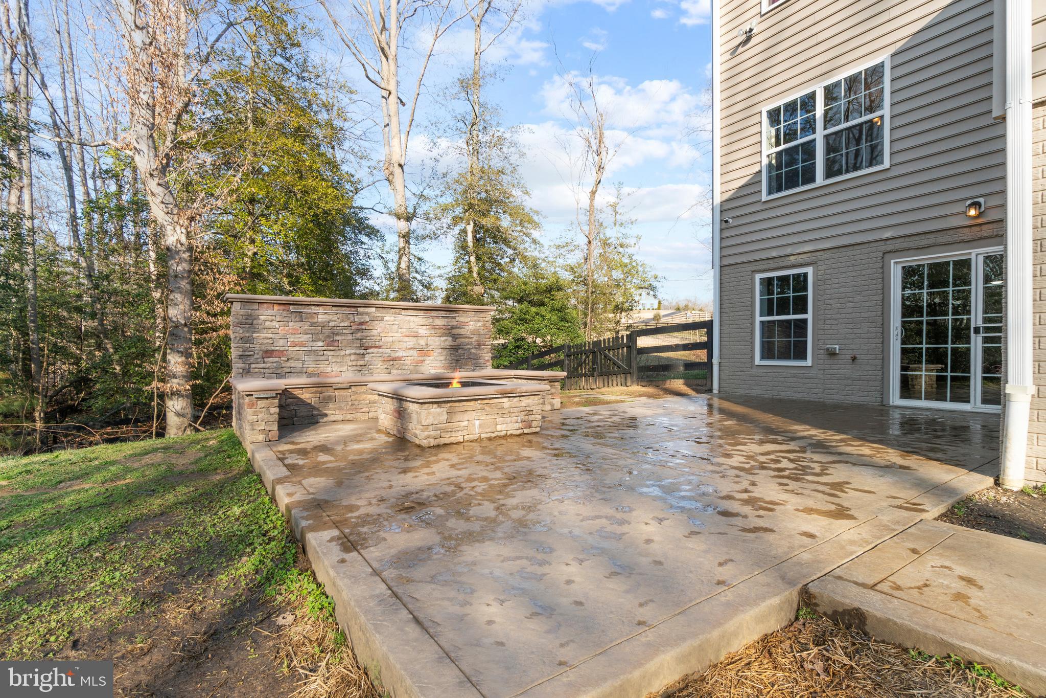 2400 Courthouse Road Stafford, VA 22554 - Photo 33 of 39 Back patio