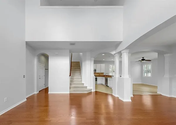 $2,700 | 17423 New Cross Circle, Lithia, FL 33547