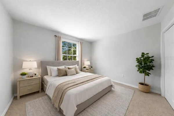 $2,700 | 17423 New Cross Circle, Lithia, FL 33547