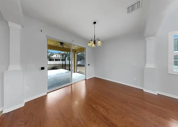 $2,700 | 17423 New Cross Circle, Lithia, FL 33547