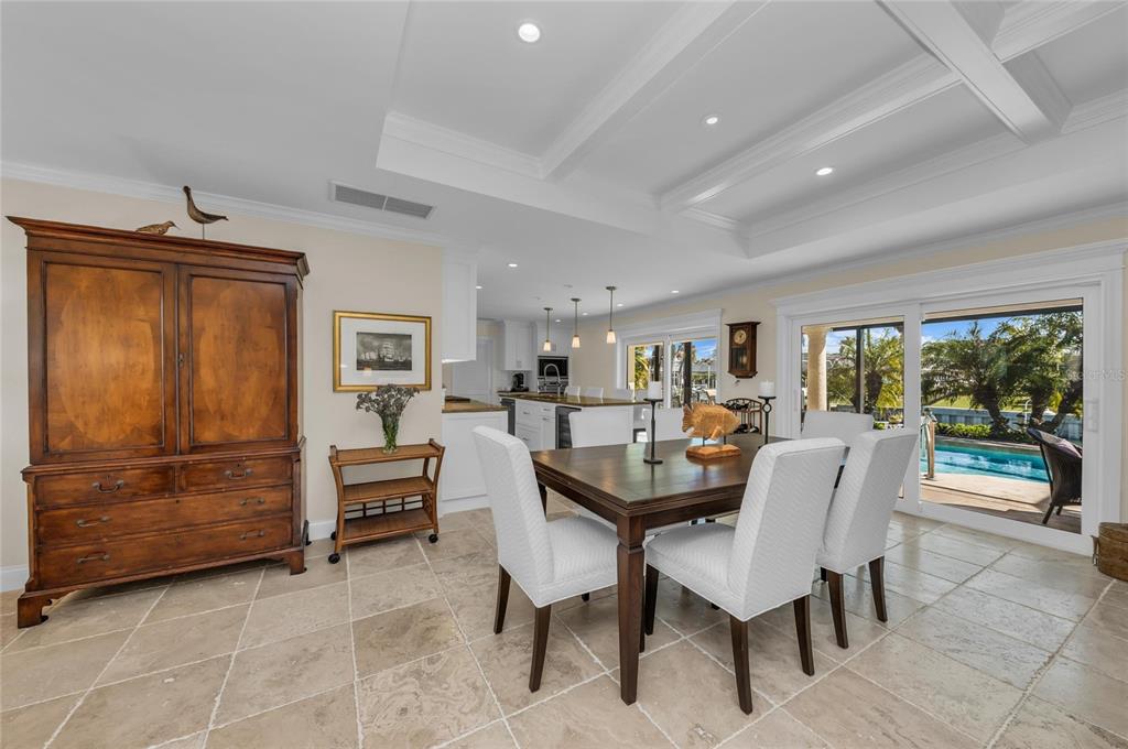 520 Golf Links Lane Longboat Key, FL 34228 - Photo 13 of 78