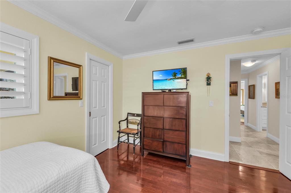 520 Golf Links Lane Longboat Key, FL 34228 - Photo 43 of 78