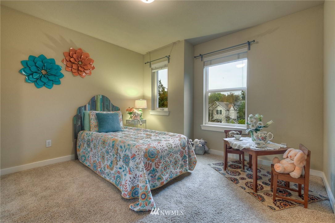 2019 Northeast 9th Court, Unit B Renton, WA 98056 - Photo 17 of 23 Gallery Image 17