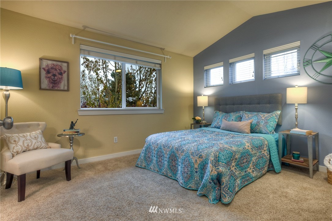 2019 Northeast 9th Court, Unit B Renton, WA 98056 - Photo 19 of 23 Gallery Image 19
