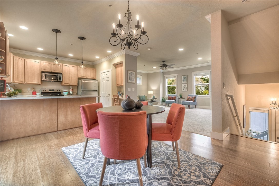 2019 Northeast 9th Court, Unit B Renton, WA 98056 - Photo 6 of 23 Gallery Image 6