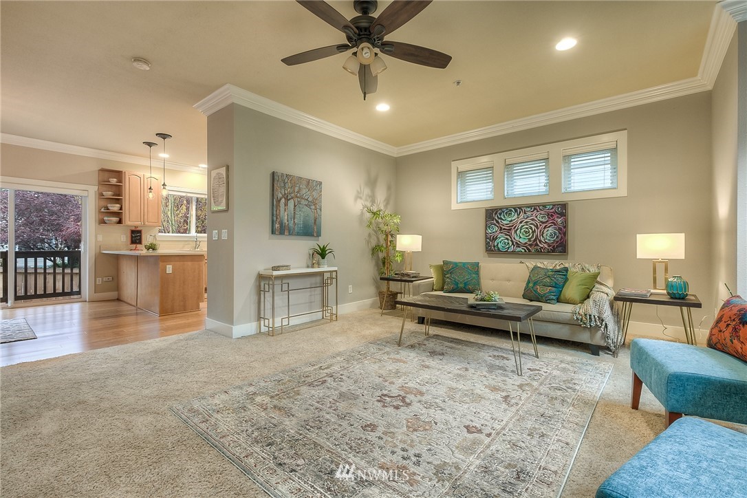 2019 Northeast 9th Court, Unit B Renton, WA 98056 - Photo 9 of 23 Gallery Image 9