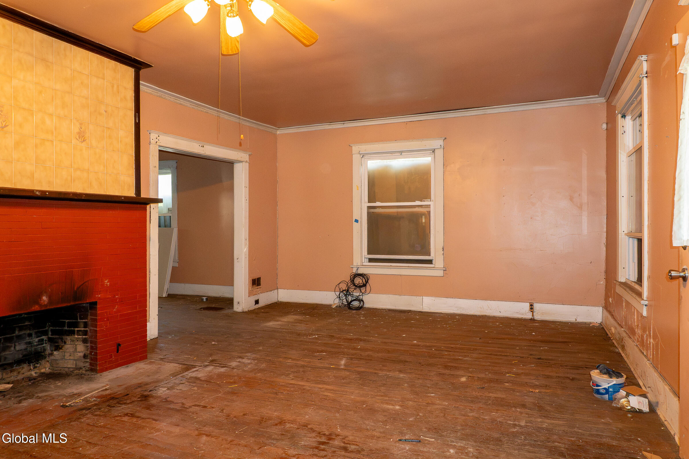 405 Bedford Road Schenectady, NY 12308 - Photo 3 of 10 _DSC3986