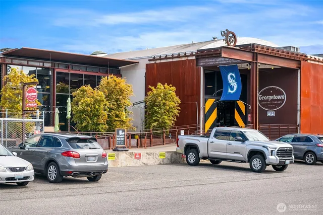 $650,000 | 809 South Orcas Street, Seattle, WA 98108