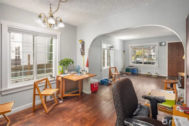 $650,000 | 809 South Orcas Street, Seattle, WA 98108