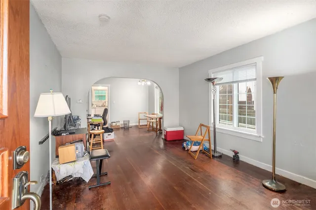 $650,000 | 809 South Orcas Street, Seattle, WA 98108