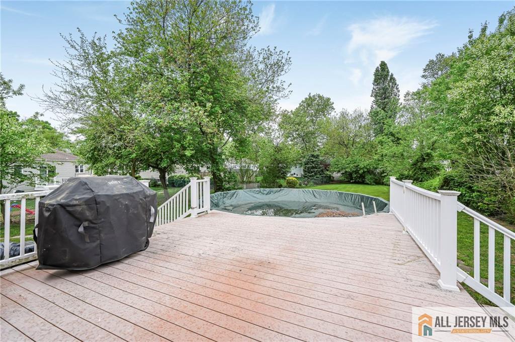 56 Ferris Road Edison, NJ 08817 - Photo 25 of 28