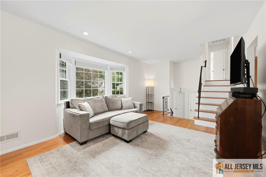 56 Ferris Road Edison, NJ 08817 - Photo 10 of 28