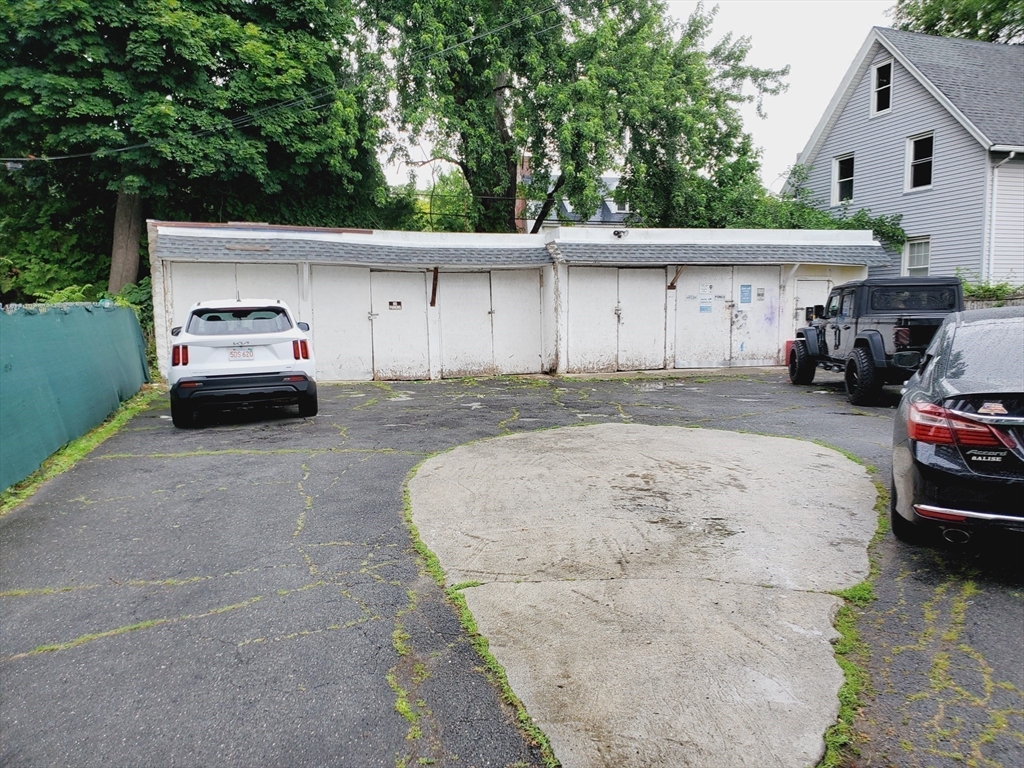 32-34 Montmorenci Street Springfield, MA 01107 - Photo 9 of 11