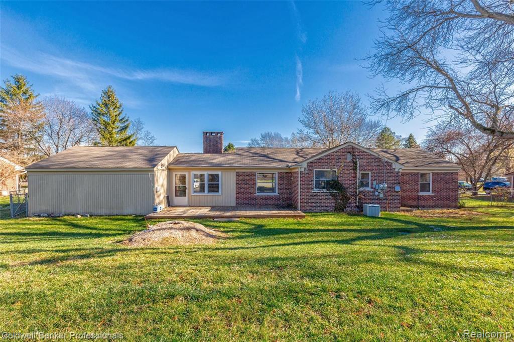 6650 Inkster Road West Bloomfield, MI 48322 - Photo 10 of 38