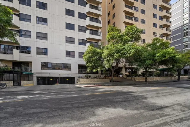$739,000 | 727 South Ardmore Avenue, Unit 308, Los Angeles, CA 90005