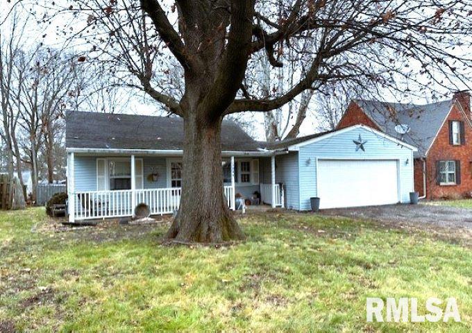 1844 Mound Road Jacksonville, IL 62650 - Photo 1 of 21 Gallery Image 1