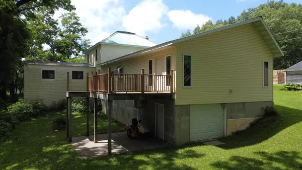 $299,999 | S1664 Farra Road, La Valle, WI 53941