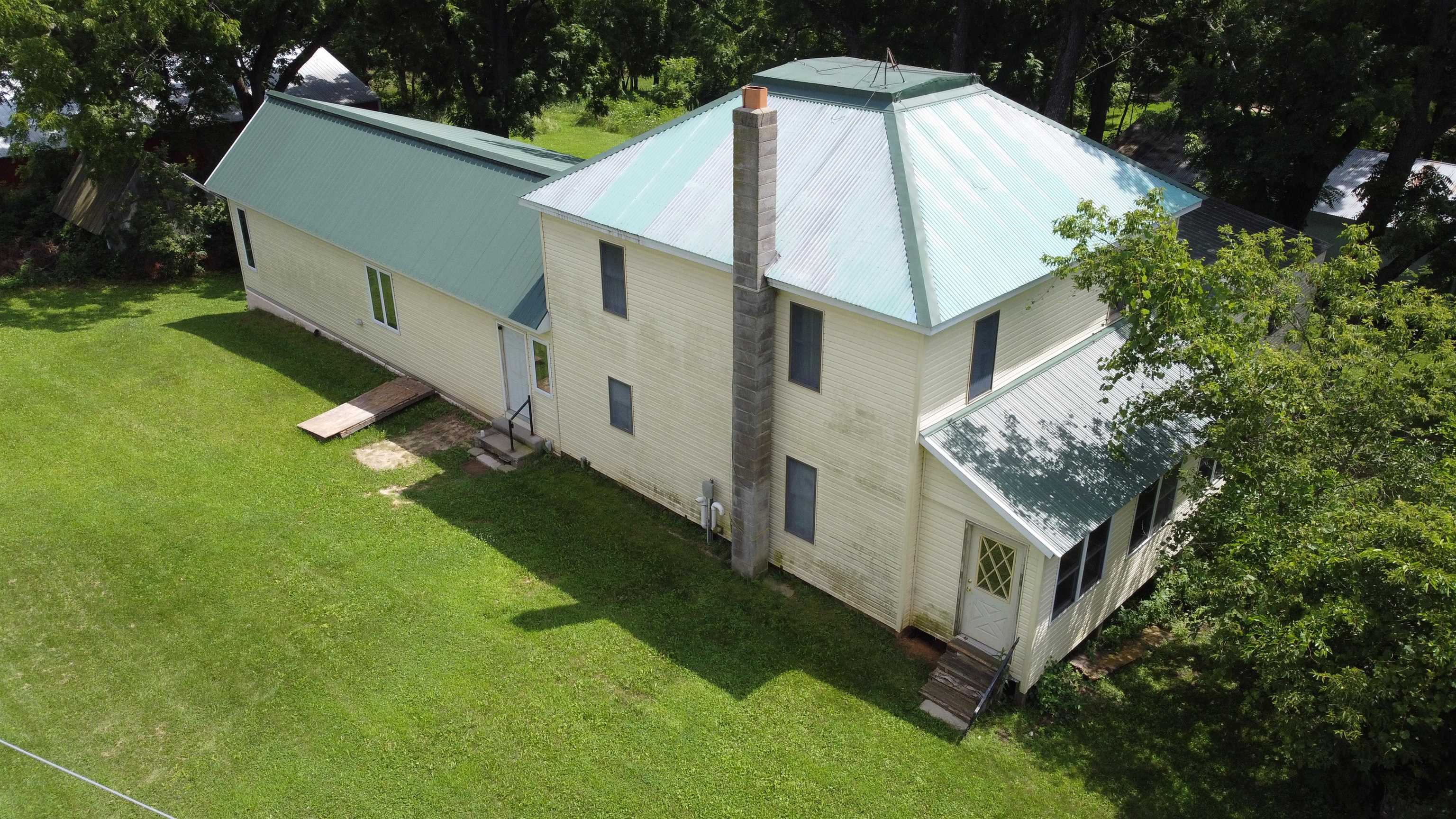 S1664 Farra Road La Valle, WI 53941 - Photo 2 of 88