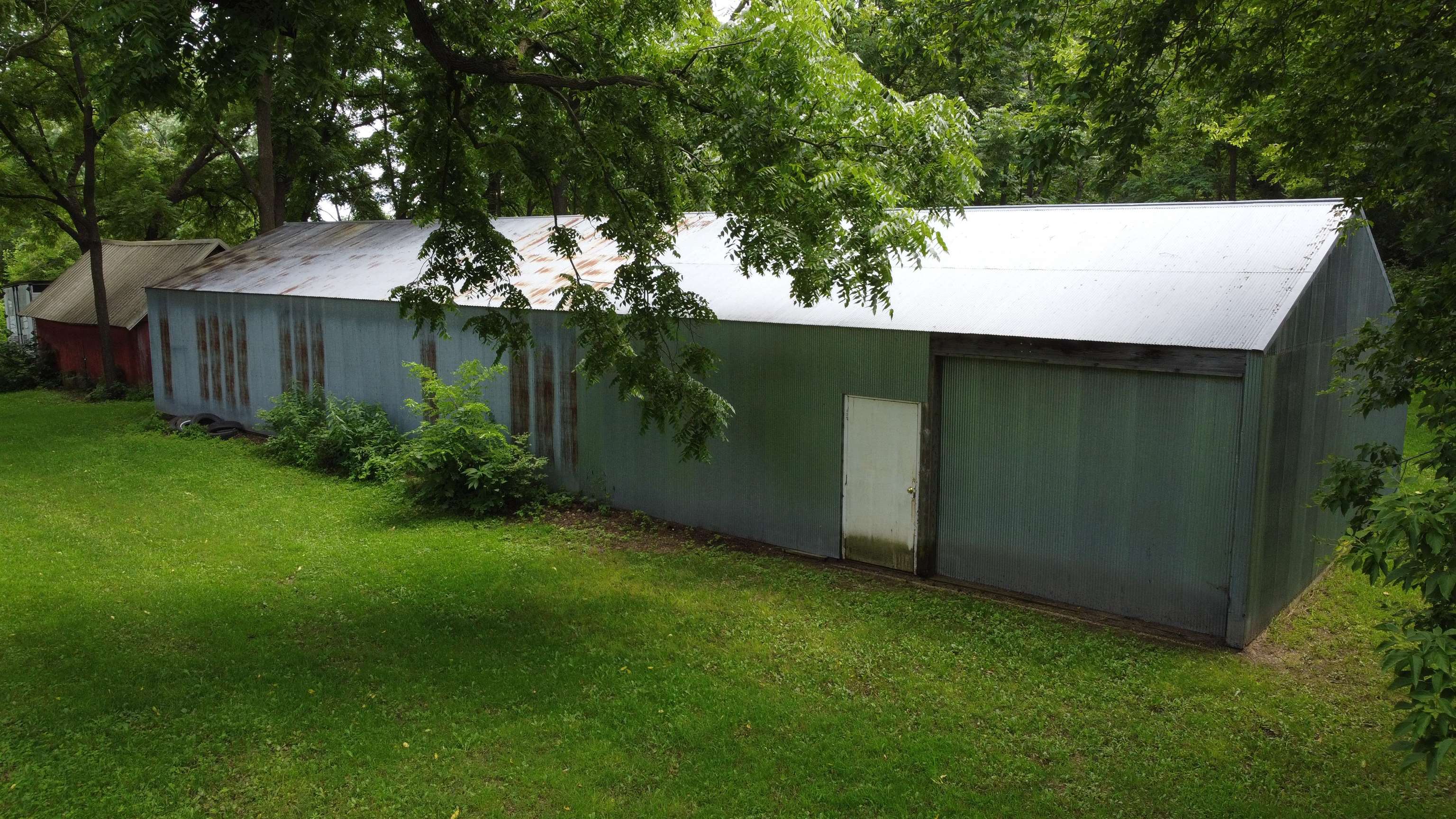 S1664 Farra Road La Valle, WI 53941 - Photo 6 of 88