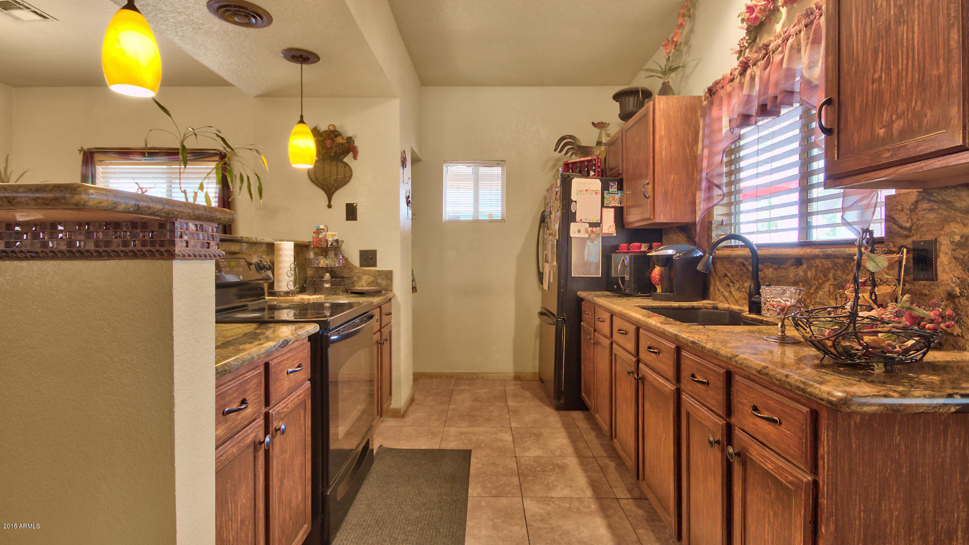 1338 East Apollo Road Phoenix, AZ 85042 - Photo 10 of 26 12