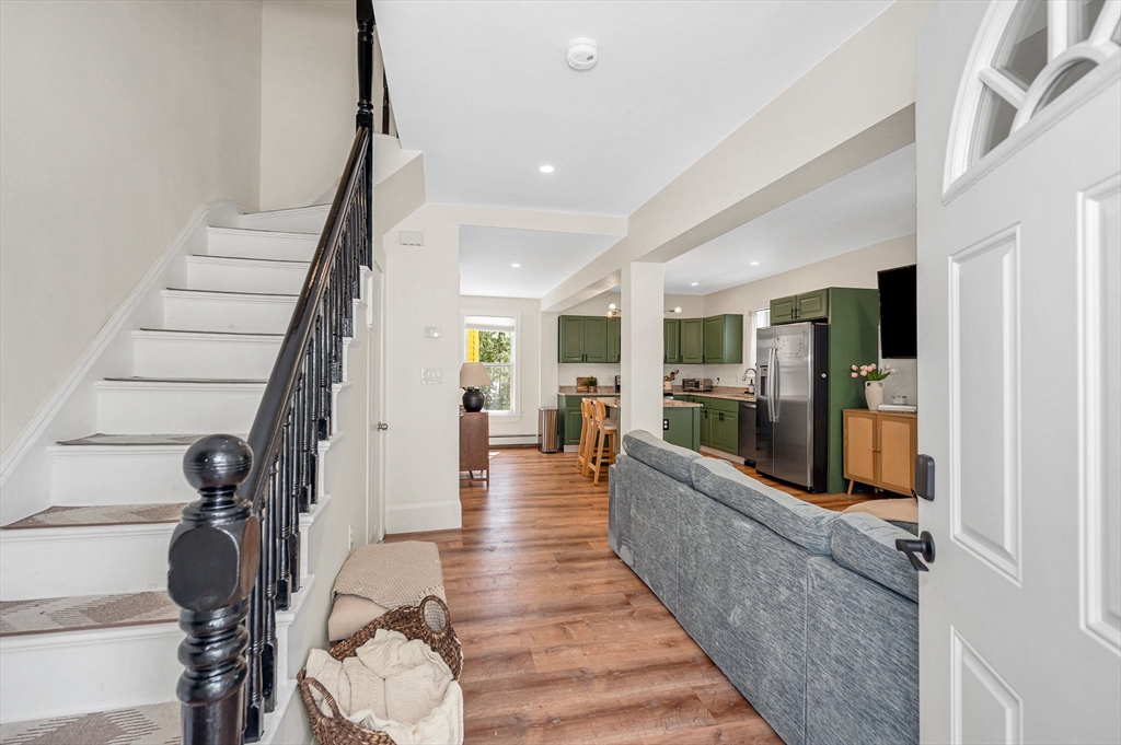 1 Ravine Terrace, Unit 1 Melrose, MA 02176 - Photo 3 of 29
