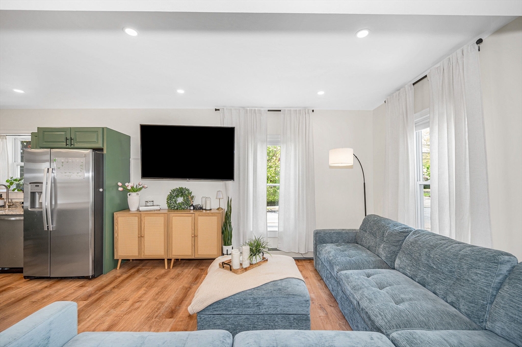 1 Ravine Terrace, Unit 1 Melrose, MA 02176 - Photo 4 of 29