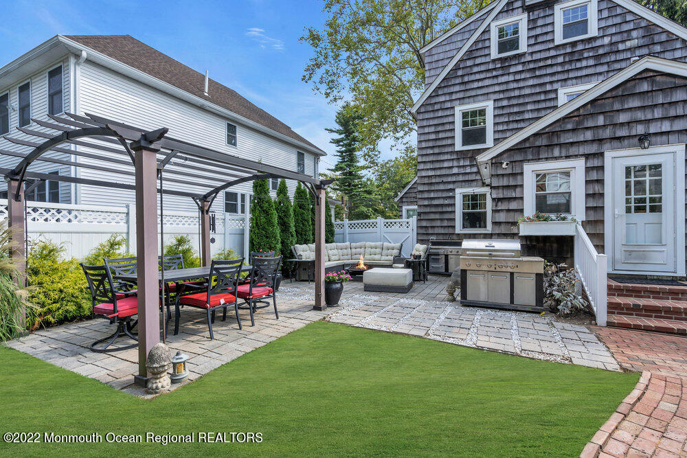112 Pinckney Road Red Bank, NJ 07701 - Photo 3 of 77 055__dsc6313-1