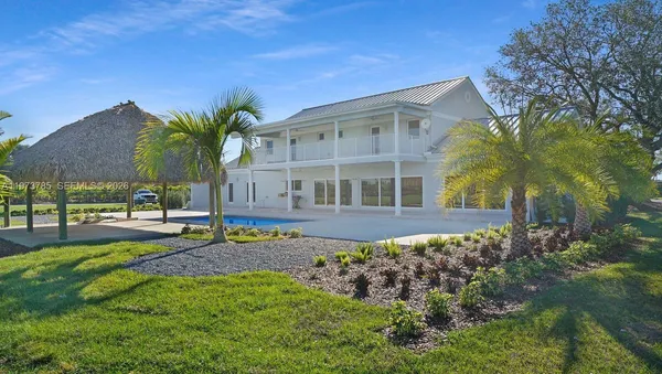 $3,195,000 | 25025 Southwest 202nd Avenue, Homestead, FL 33031