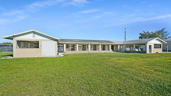 $3,195,000 | 25025 Southwest 202nd Avenue, Homestead, FL 33031
