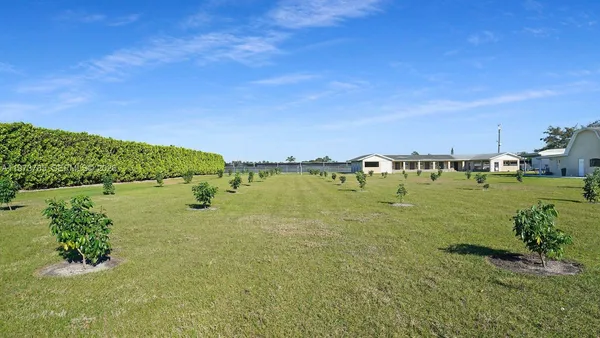 $3,195,000 | 25025 Southwest 202nd Avenue, Homestead, FL 33031