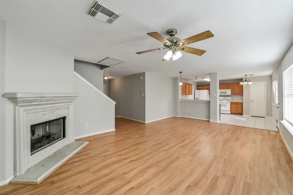 $1,950 | 3231 Stoneydale Lane, Spring, TX 77388