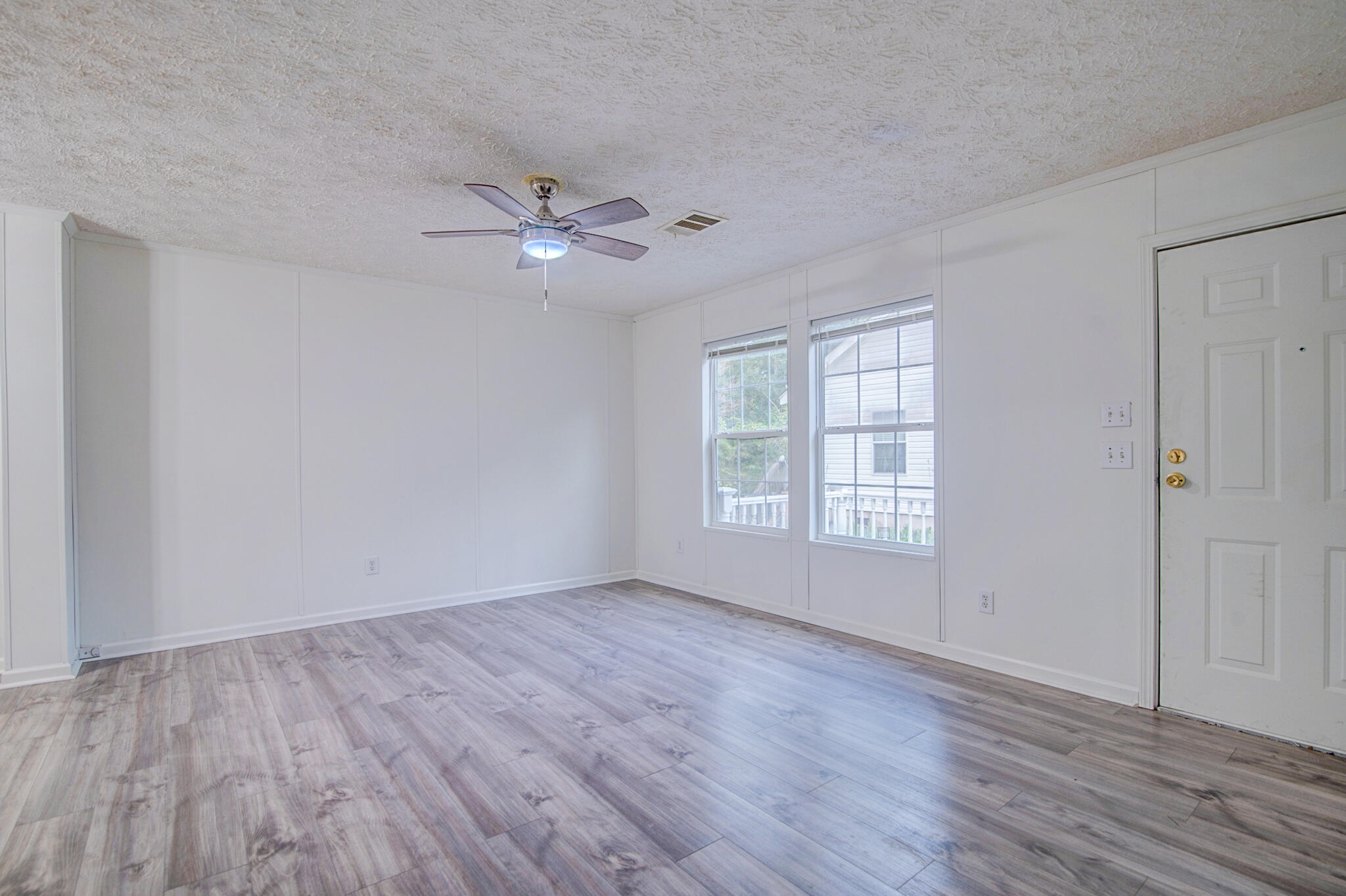 987 Rochelle Avenue Charleston, SC 29407 - Photo 5 of 13 987 Rochelle-10