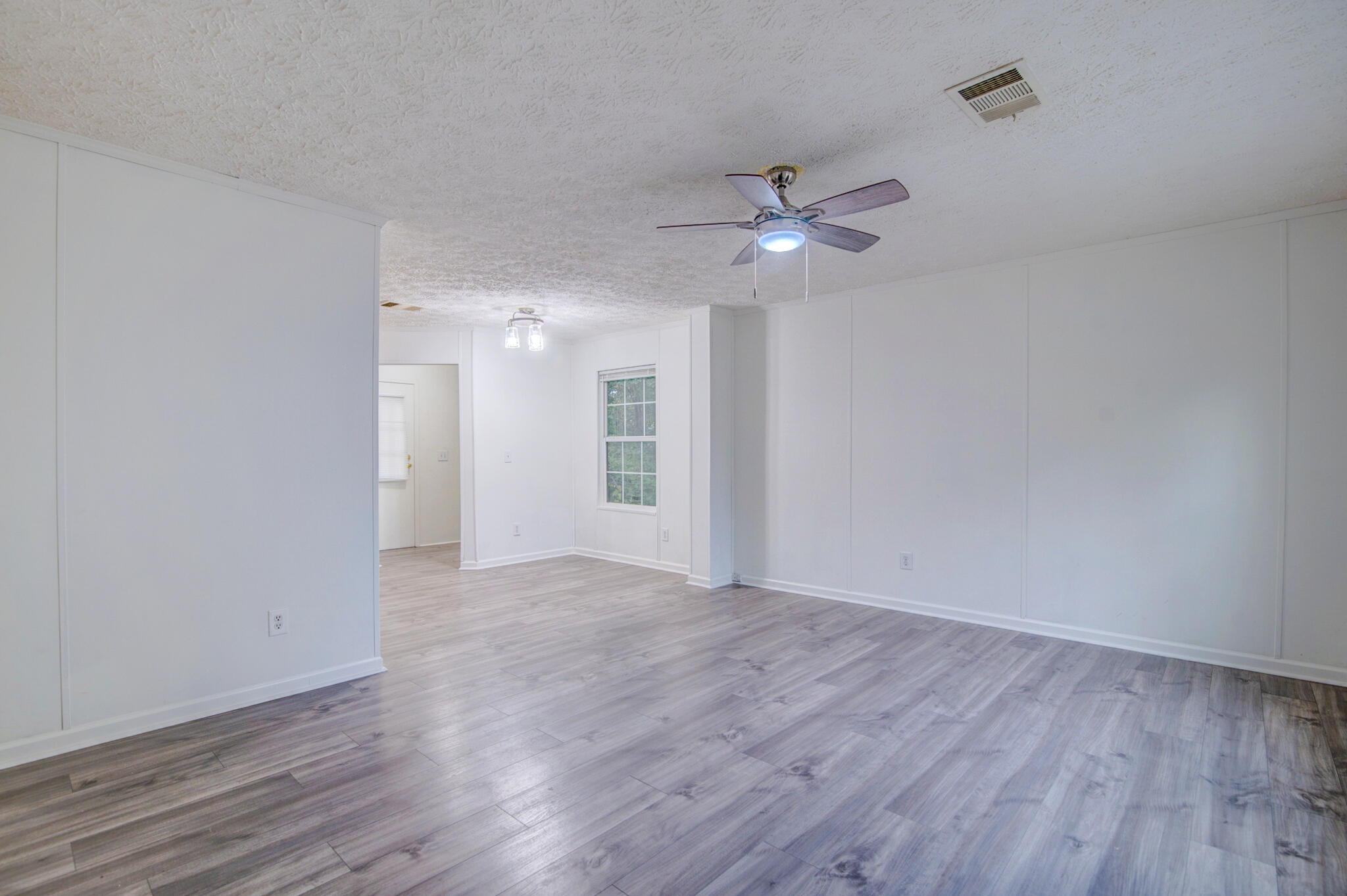 987 Rochelle Avenue Charleston, SC 29407 - Photo 6 of 13 987 Rochelle-11