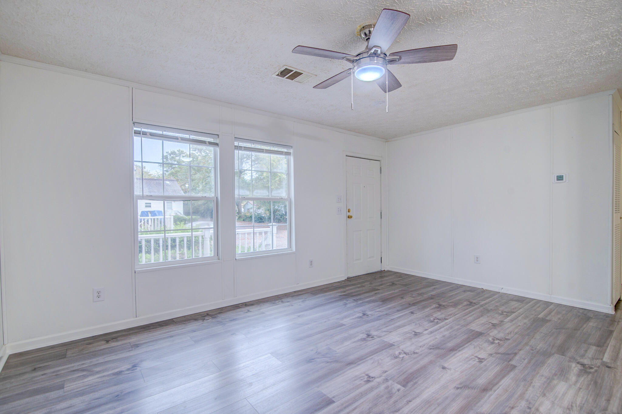 987 Rochelle Avenue Charleston, SC 29407 - Photo 7 of 13 987 Rochelle-13