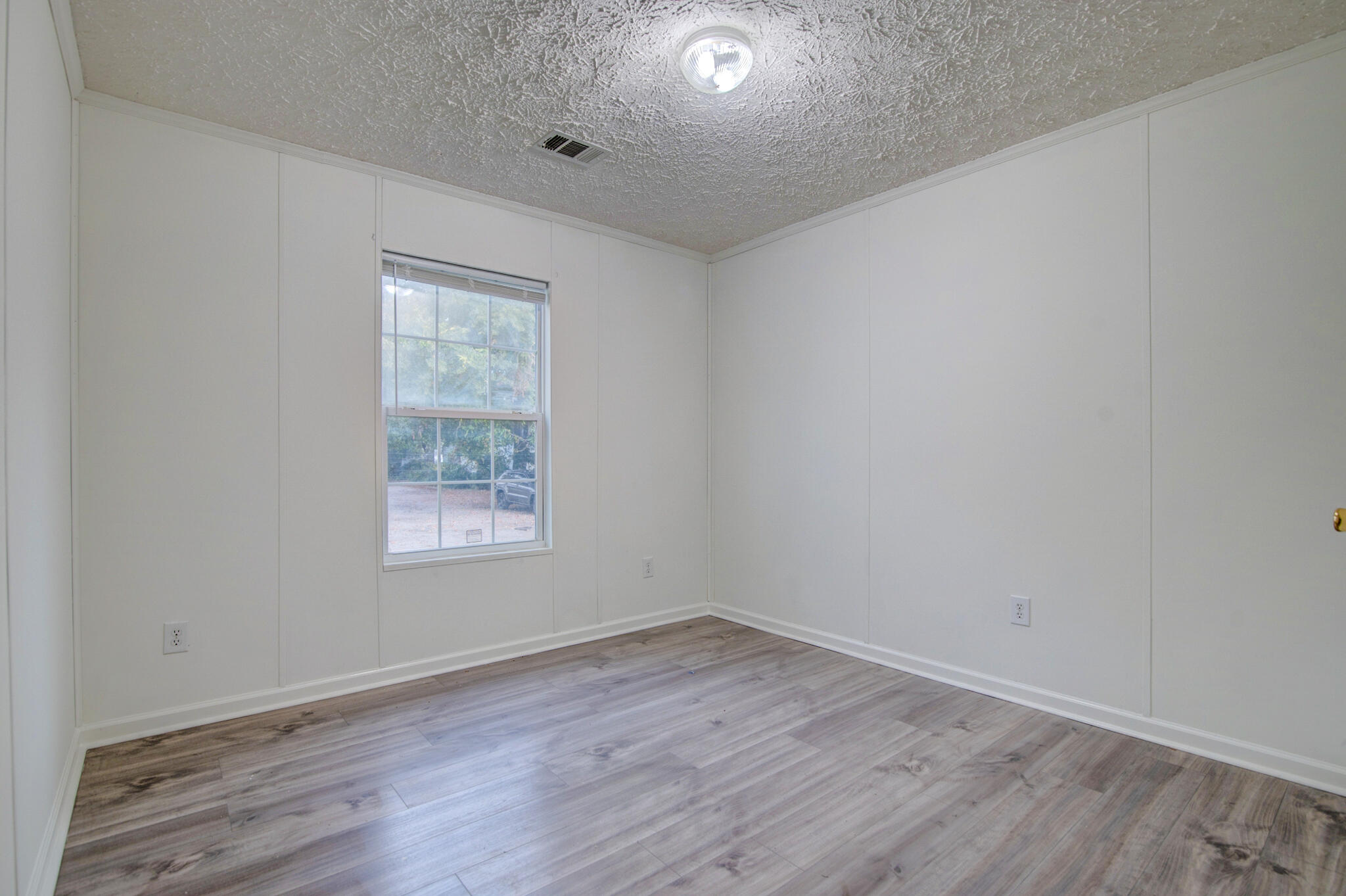 987 Rochelle Avenue Charleston, SC 29407 - Photo 8 of 13 987 Rochelle-2