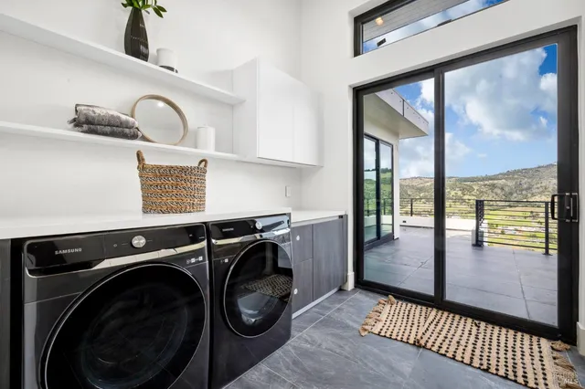 $2,790,000 | 3942 Shelter Glen Way, Santa Rosa, CA 95404