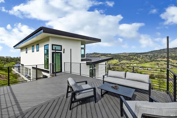 $2,699,000 | 3942 Shelter Glen Way, Santa Rosa, CA 95404