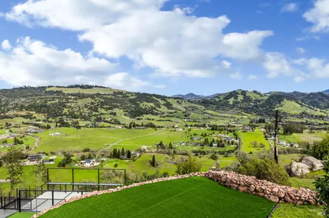 $2,790,000 | 3942 Shelter Glen Way, Santa Rosa, CA 95404