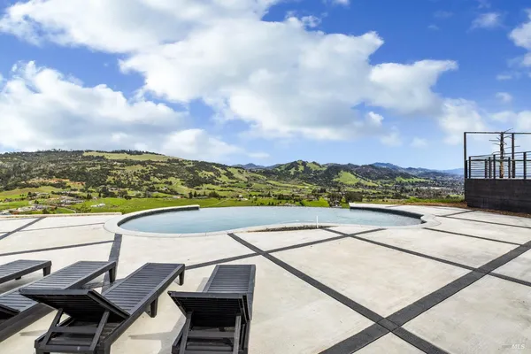 $2,699,000 | 3942 Shelter Glen Way, Santa Rosa, CA 95404