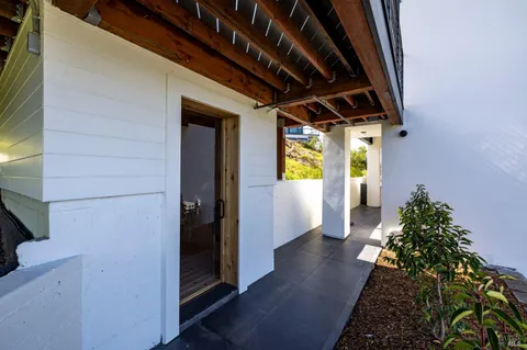 $2,790,000 | 3942 Shelter Glen Way, Santa Rosa, CA 95404